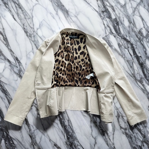 💸SOLD💸 Dolce & Gabbana Vintage Blazer | Tan Cotton | Leopard Lining | Size 44 M - Picture 6 of 7